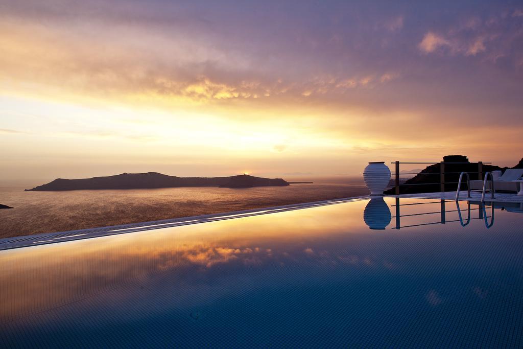 โฮเมริค โพเอ็ม Hotel ฟิรอสเตฟานี ภายนอก รูปภาพ